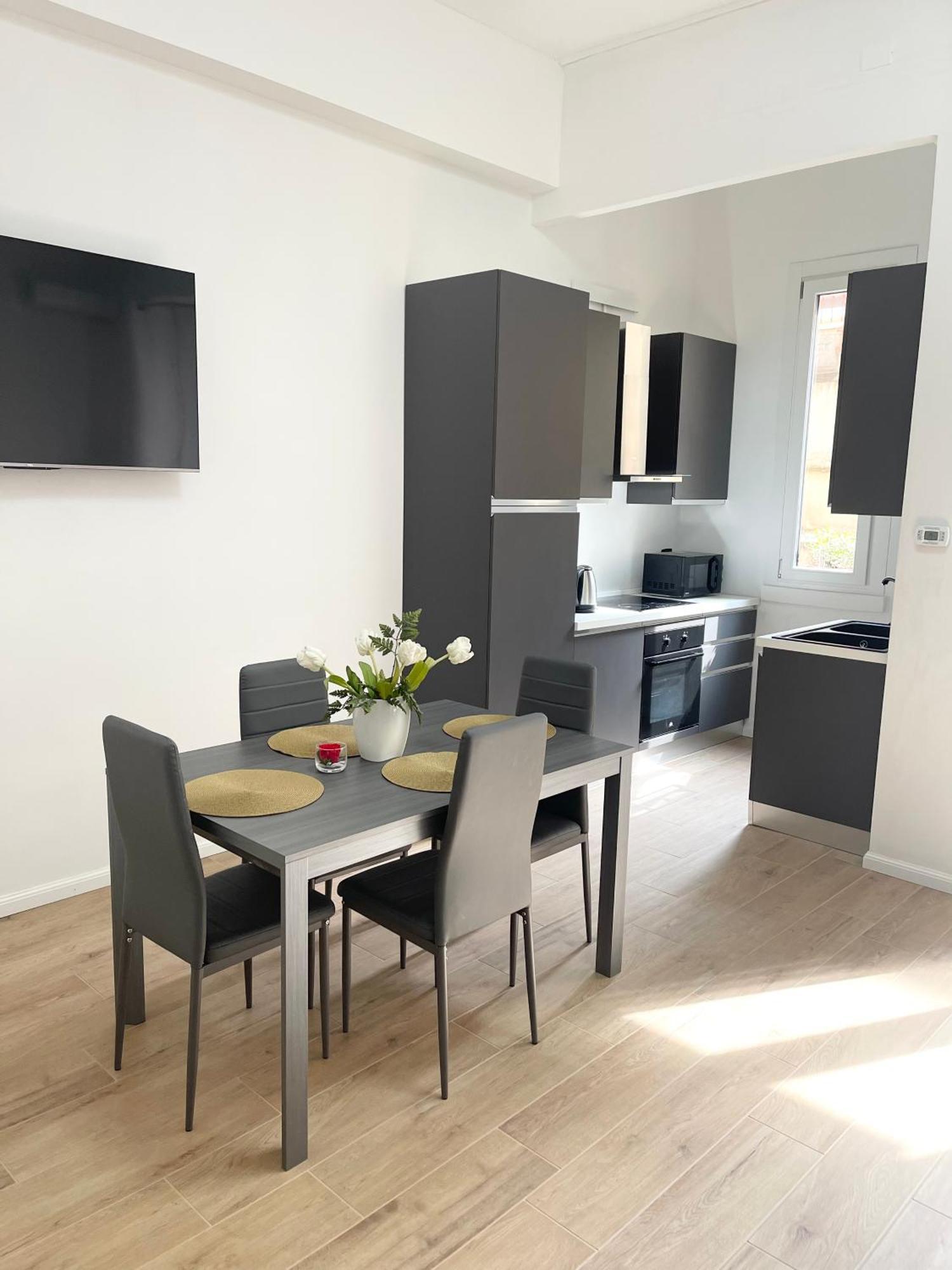 Ampio Bilocale Zona Navigli Lägenhet Milano Exteriör bild